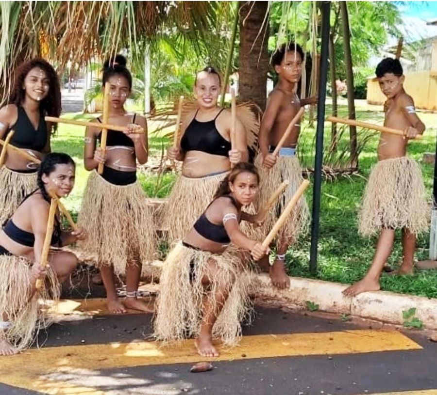 Companhia Maculelê Arte e Dança se apresenta em Jataí no Claque Cultural